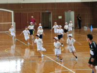 ５